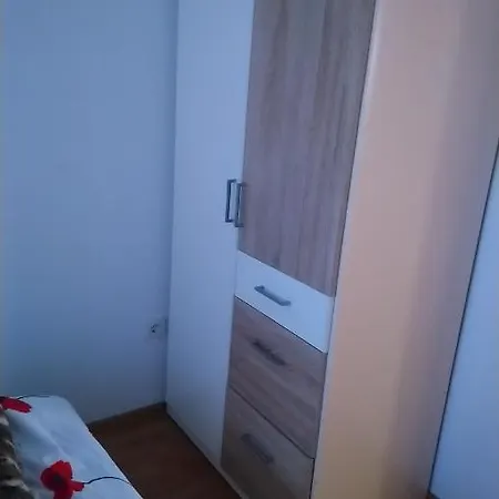 Apartmani Andja شقة *